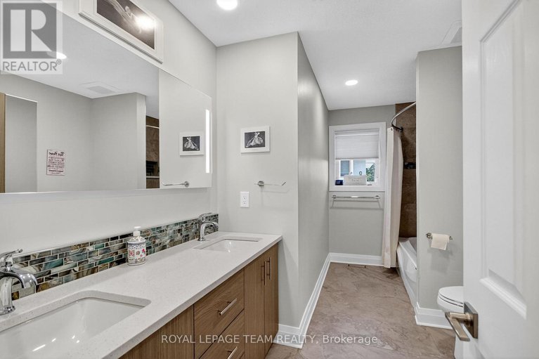 29015605/259-grandview-road/crystal-bayrocky-point/ottawa/ontario/K2H8B9_39