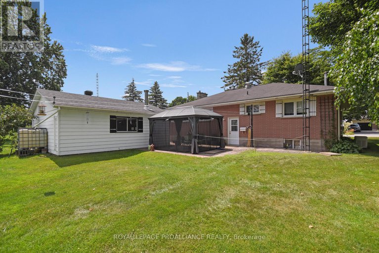 28597373/3507-charleville-road/augusta-twp/augusta/ontario/K0E1T0_23