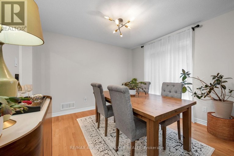 29607391/1641-frenette-street/fallingbrookgardenway-south/ottawa/ontario/K4A5B7_9