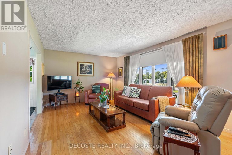 28905989/3527-county-road-34-road/champlain-twp/champlain/ontario/K0B1R0_5
