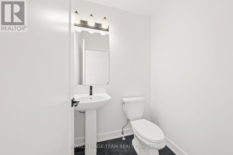 29368968/1064-moore-street/brockville/brockville/ontario/K6V0H2_7