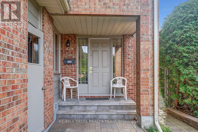 28875879/6096-meadowhill-crescent/chapel-hill/ottawa/ontario/K1C5R8_4