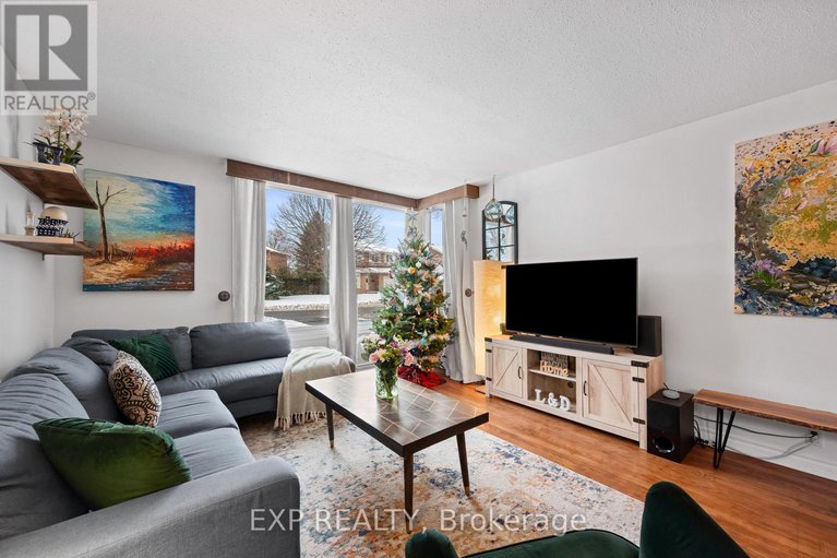 29199241/26-leeming-drive/crystal-beach/ottawa/ontario/K2H5P7_5