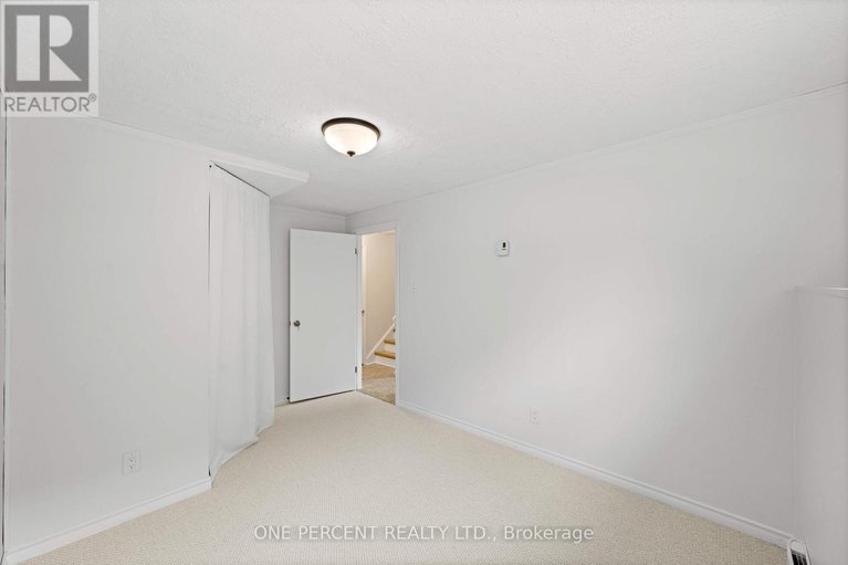 29686738/11-2640-draper-avenue/redwood-park/ottawa/ontario/K2H8V3_28