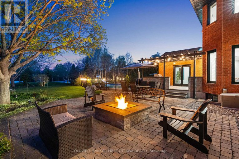 28399628/1379-potter-drive/manotick-village-manotick-estates/ottawa/ontario/K4M1C3_38