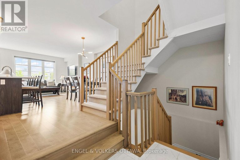 28787541/644-vivera-place/stittsville-north/ottawa/ontario/K2S2N1_32