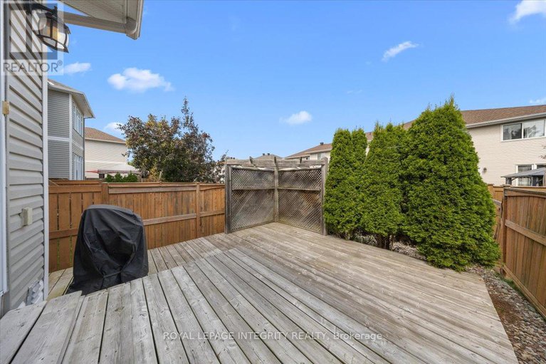 28809017/2093-bergamot-circle/springridgeeast-village/ottawa/ontario/K4A4R4_41