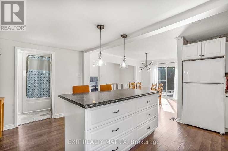28914095/965-marston-street/lorignal/champlain/ontario/K0B1K0_9