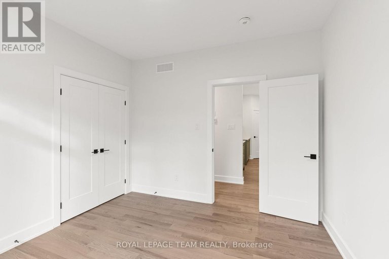 28410358/79-hogan-drive/mcnabbraeside-twps/mcnabbraeside/ontario/K7S0H8_30