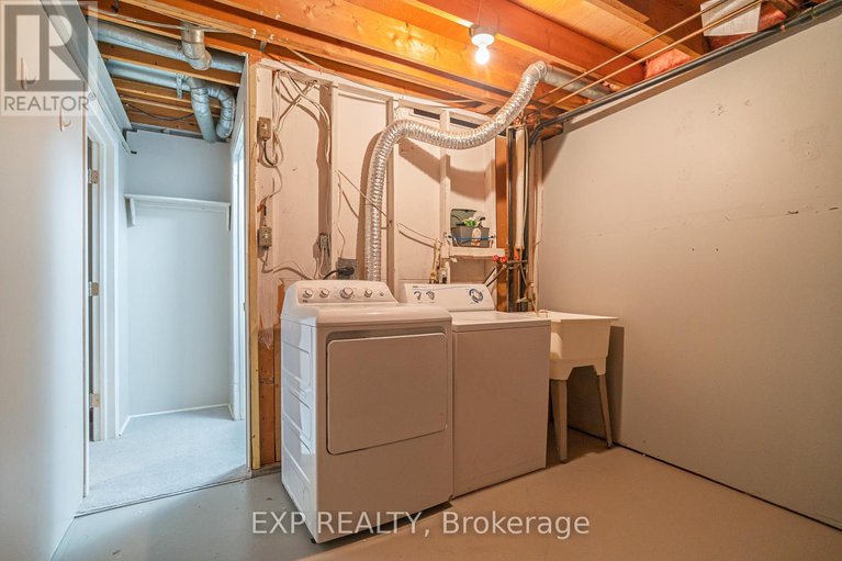 29105689/a-3915-old-richmond-road/arbeatha-park/ottawa/ontario/K2H8T9_30