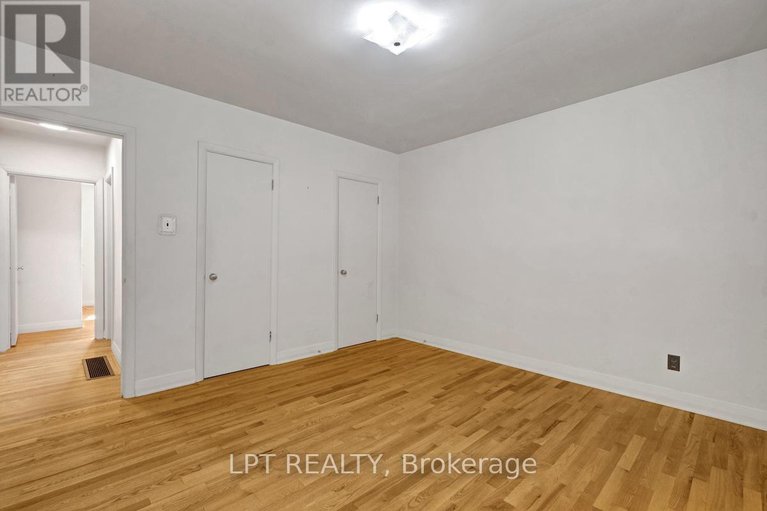 28994142/151-oakridge-boulevard/meadowlandscrestview/ottawa/ontario/K2G2V3_23
