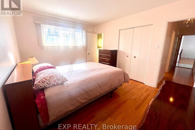 29285178/20-wallford-way/city-viewskylinefisher-heightsparkwood-hills/ottawa/ontario/K2E6B4_20