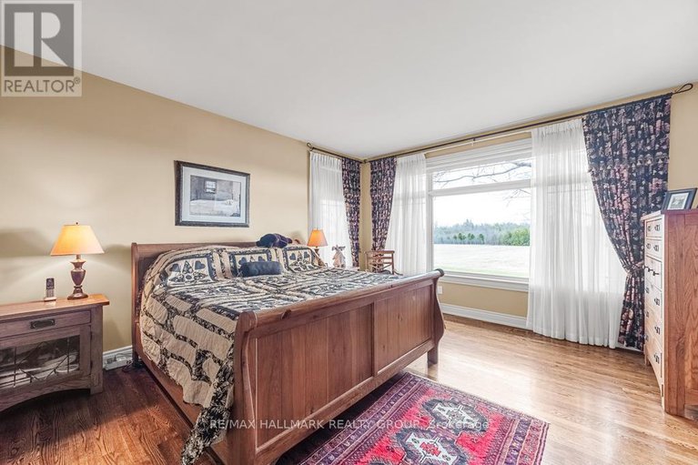 29230411/6980-mansfield-road/btwn-franktown-rd-fallowfield-rd/ottawa/ontario/K2S1B8_23