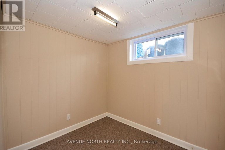 28262134/866-claude-street/castle-heightsrideau-high/ottawa/ontario/K1K2S6_23