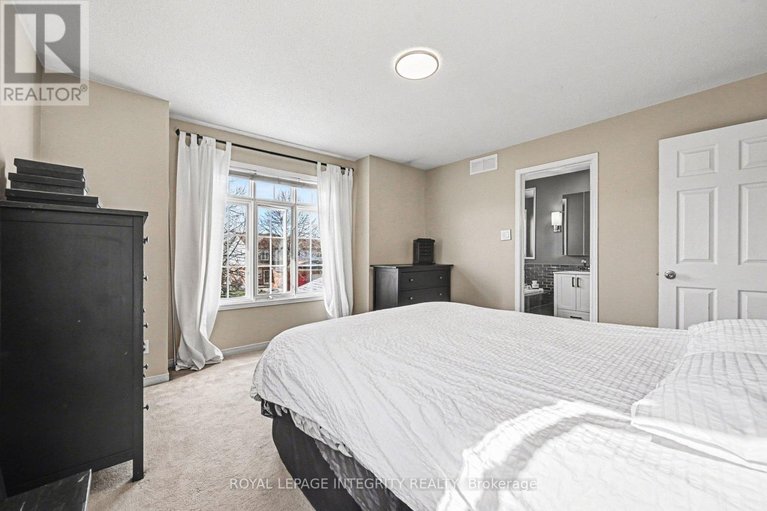 29650208/52-kincardine-drive/glencairnhazeldean/ottawa/ontario/K2V1B3_15