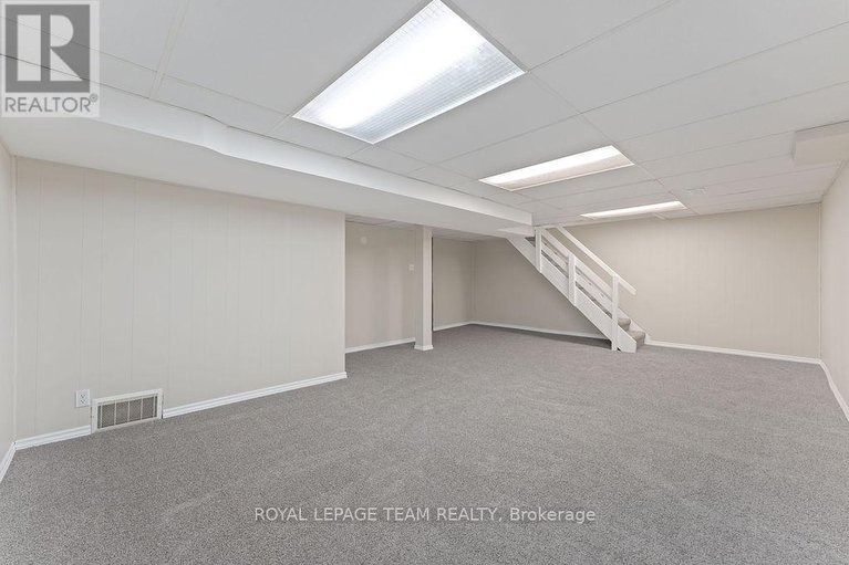 29581119/123-abbeyhill-drive/glencairnhazeldean/ottawa/ontario/K2L1H4_26