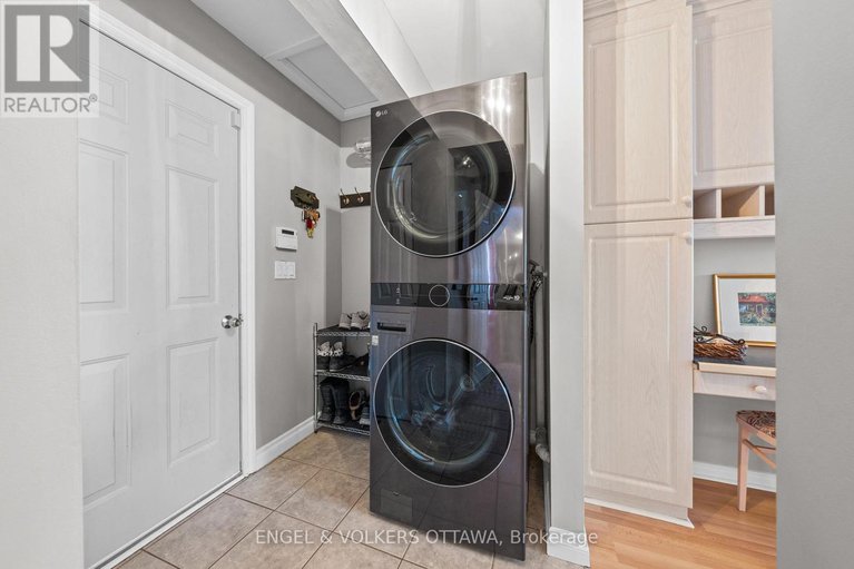 29309031/1304-fairway-drive/manotick-south-to-roger-stevens/ottawa/ontario/K4M1B3_20