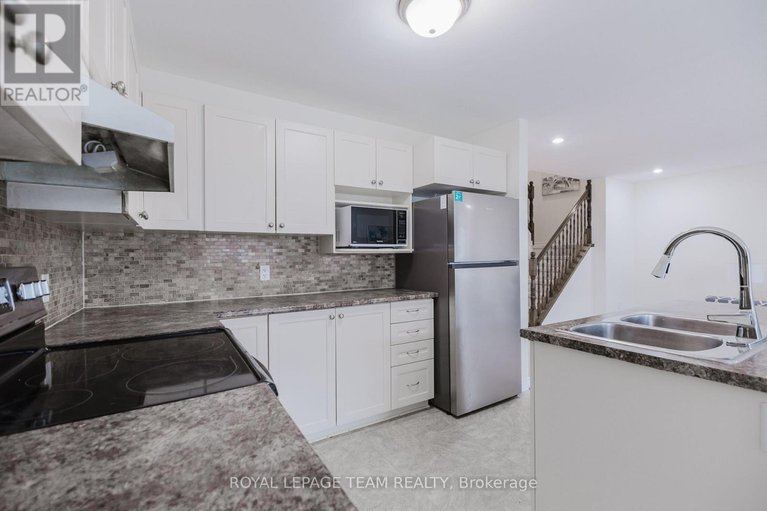 28362232/411-temiskaming-crescent/strandherd/ottawa/ontario/K2J0V4_17
