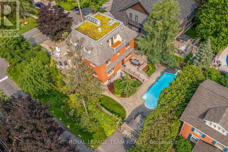 29616442/483-golden-avenue/mckellarhighland/ottawa/ontario/K2A2E4_43