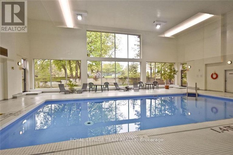 28979839/118-260-brittany-drive/viscount-alexander-park/ottawa/ontario/K1K4M2_15