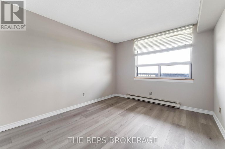 28348910/2001-900-dynes-road/carleton-square/ottawa/ontario/K2C3L6_13