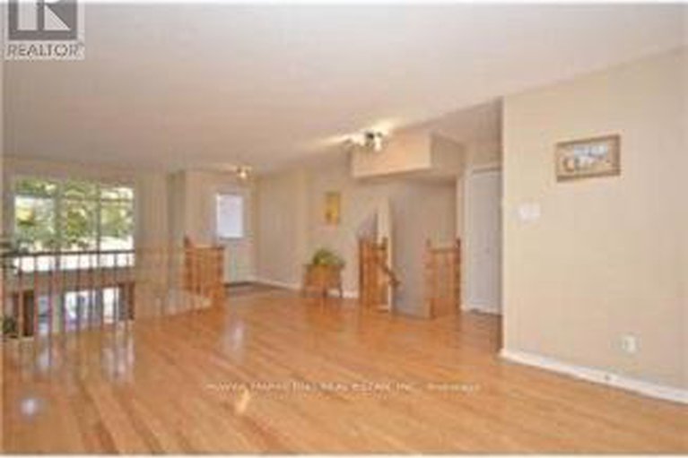 27846096/10-1701-blohm-drive/hunt-club-park/ottawa/ontario/K1G6N6_3