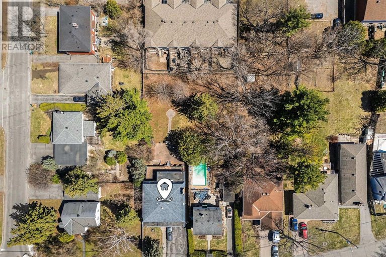 29662789/429-ancaster-avenue-e/woodroffe/ottawa/ontario/K2B5B6_19