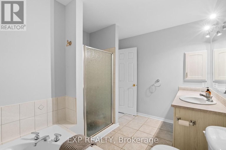 28687112/111-coursier-crescent/avalon-east/ottawa/ontario/K4A4N4_30