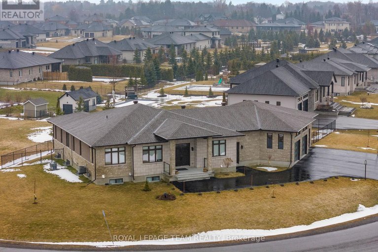 29539782/7125-still-meadow-way/greely/ottawa/ontario/K4P1B8_47