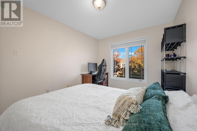 29043009/126-forestcrest-street/chapel-hill/ottawa/ontario/K1C7R3_26