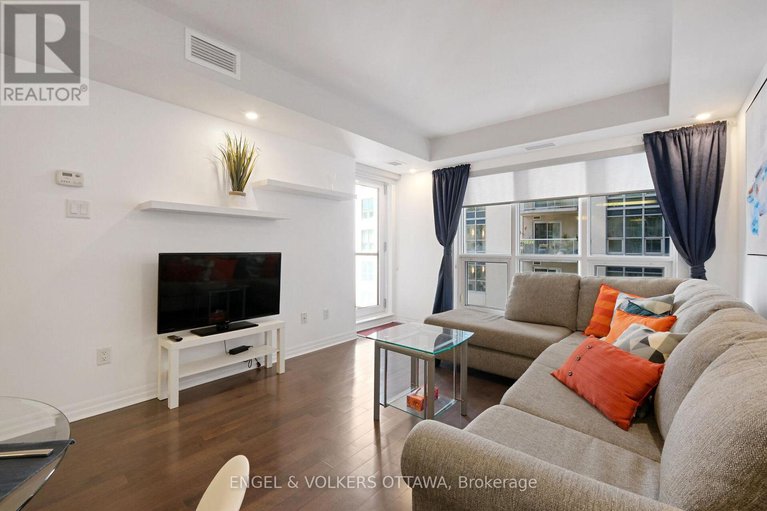 28875883/707-195-besserer-street/sandy-hill/ottawa/ontario/K1N0B6_17