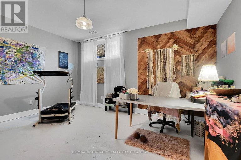 29634627/782-bruce-street/horton-twp/horton/ontario/K7V3Z4_28