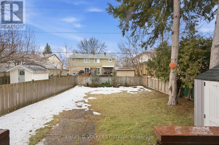 29460829/483-prince-albert-street/overbrookcastle-heights/ottawa/ontario/K1K1Y7_34