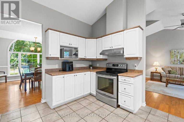 28816789/6825-sunset-boulevard/greely/ottawa/ontario/K4P1M6_13
