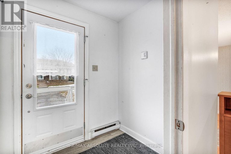 29140440/366-charron-street/town-of-rockland/clarence-rockland/ontario/K4K1B2_8