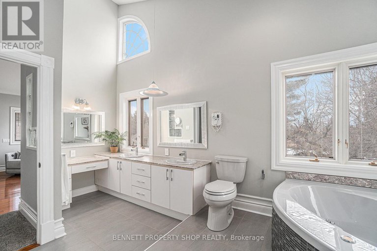 28600235/22-ashwood-crescent/meadowlandscrestview/ottawa/ontario/K2G2S8_23