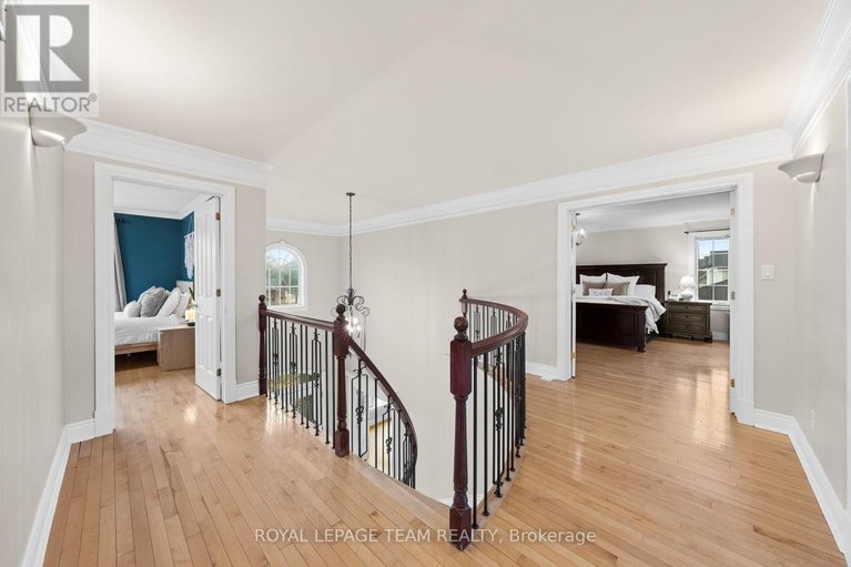 29572534/5440-wadell-court/manotick-village-manotick-estates/ottawa/ontario/K4M1L3_24