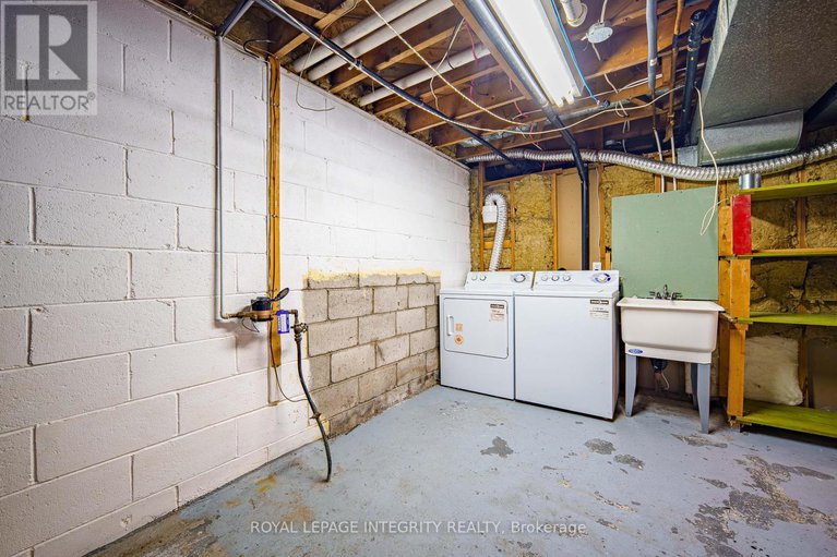 28649206/18-sullivan-avenue/meadowlandscrestview/ottawa/ontario/K2G1T3_41