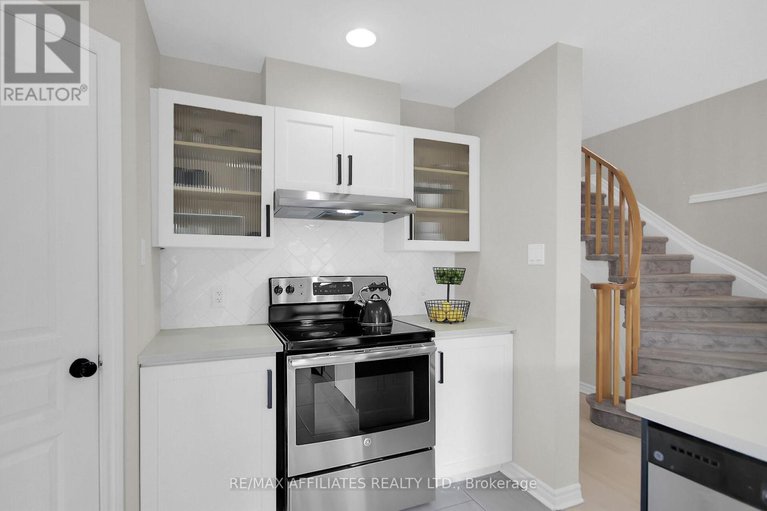 28463805/218-bookton-place/riverside-southgloucester-glen/ottawa/ontario/K1V1L9_12