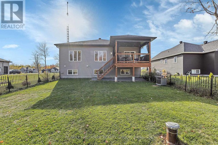 29015817/1350-country-lane/north-dundas-mountain-twp/north-dundas/ontario/K0C2K0_38
