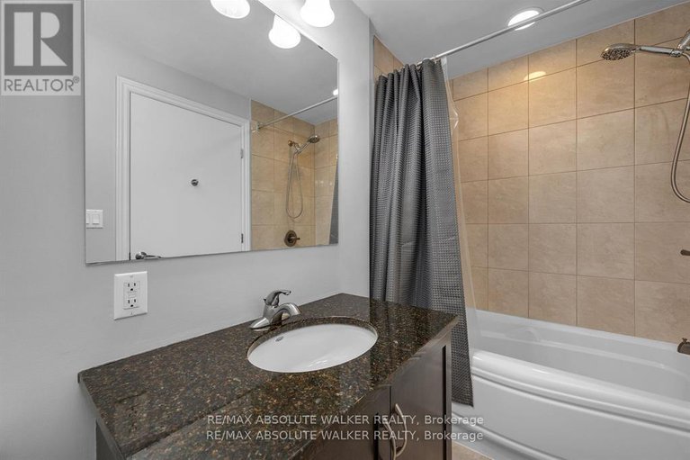 28639536/214-575-byron-avenue/mckellarhighland/ottawa/ontario/K2A1R7_14