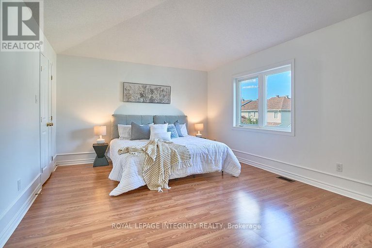 28769407/7-dunn-street/beaverbrook/ottawa/ontario/K2K3J8_32