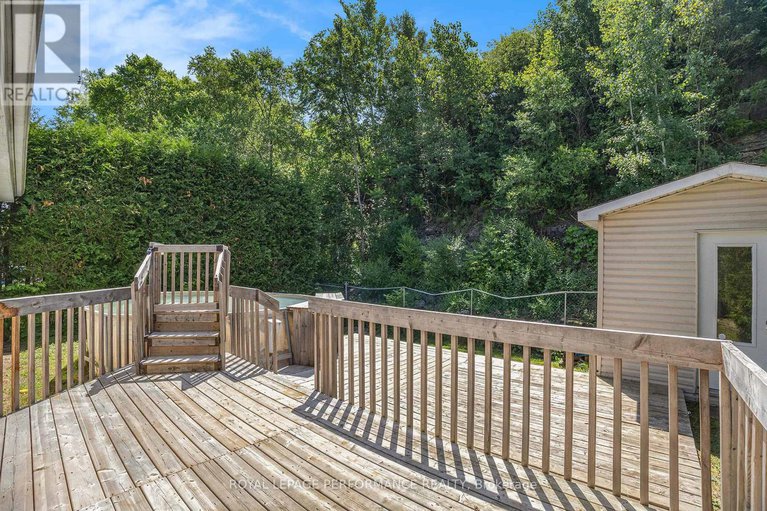 28513867/129-beaumont-avenue/town-of-rockland/clarence-rockland/ontario/K4K1R7_29