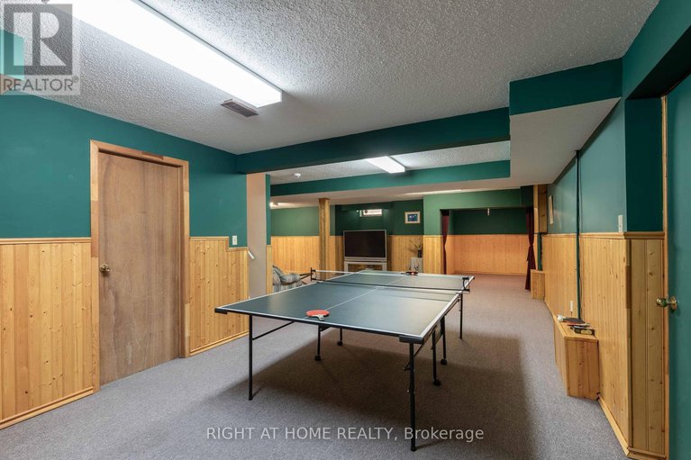 28541779/21-hime-crescent/hunt-club-park/ottawa/ontario/K1G4S1_33