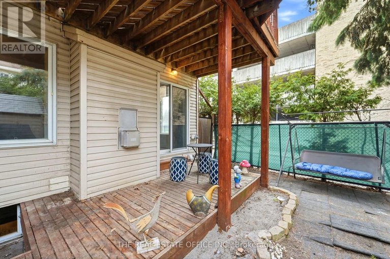 29676619/106-corsica-private/riverview-park/ottawa/ontario/K1G5Y1_30