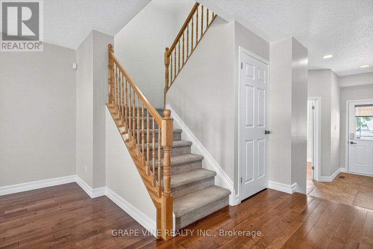 28825028/9-stoneleigh-street/strandherd/ottawa/ontario/K2G7A2_17
