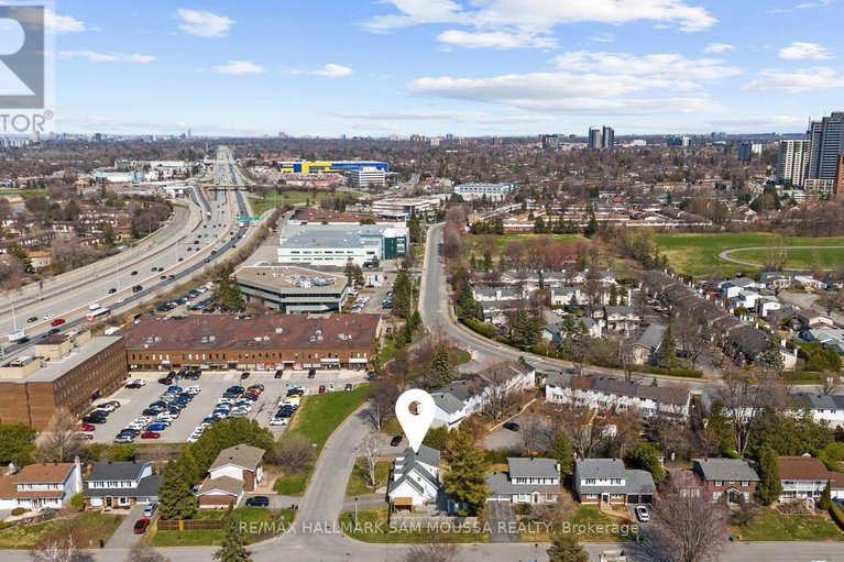 29677666/2750-consul-avenue/bruce-farmgraham-parkqualicumbellands/ottawa/ontario/K2H7H7_40