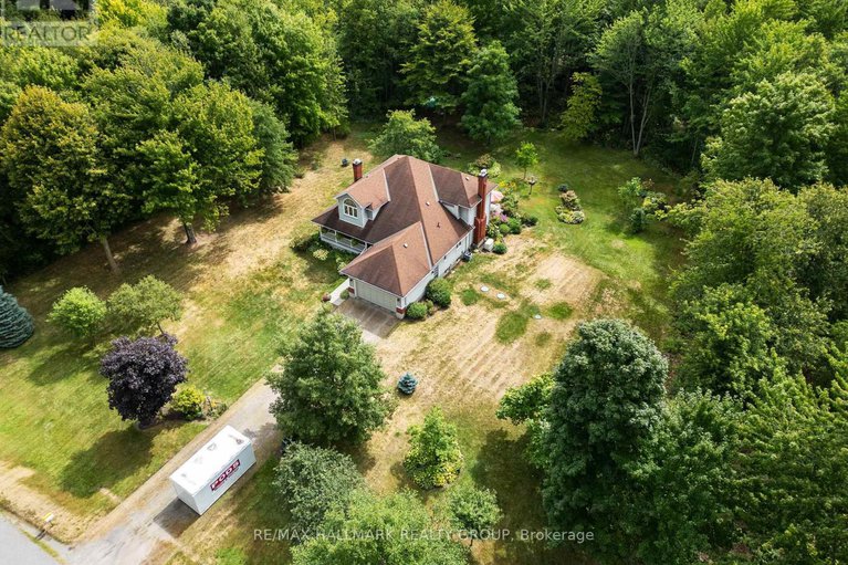 28835565/1103-rideau-bend-crescent/manotick-east-to-manotick-station/ottawa/ontario/K4M1B6_44