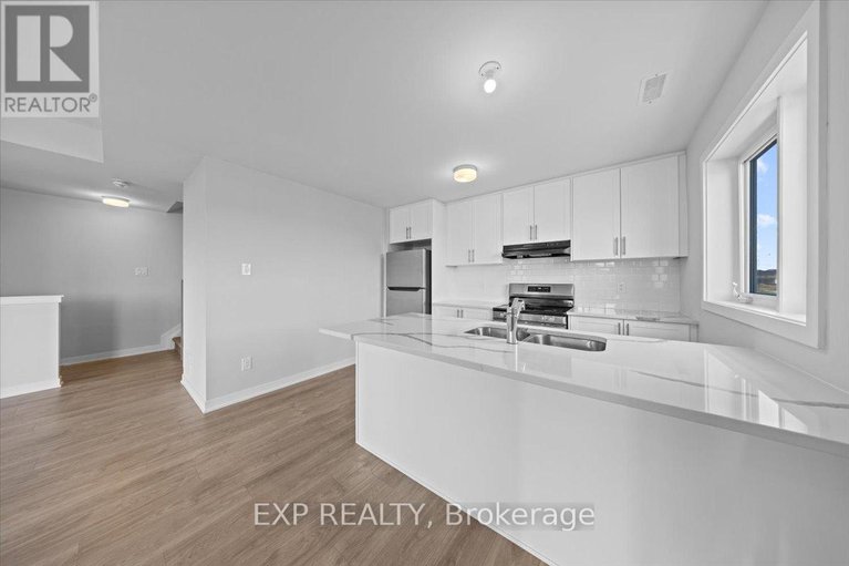 29075460/110-parnian-private/half-moon-bay/ottawa/ontario/K2J4H7_14