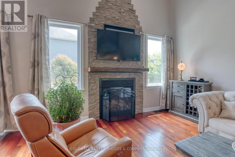 28619246/454-creekview-way/blossom-parkkemp-parkfindlay-creek/ottawa/ontario/K1T0J5_7